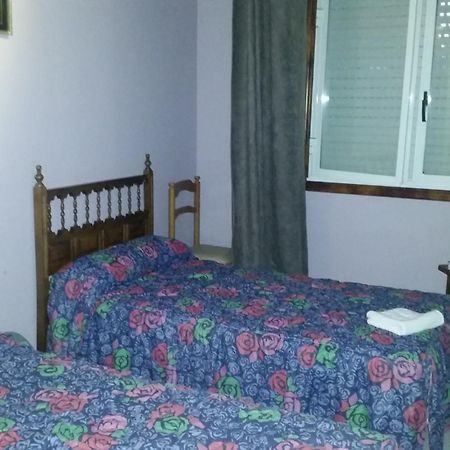 Hotel Cristaleiro Gondomar Habitación foto